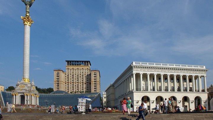 Эксперт Меришмайер назвал страну, из-за “глупой” политики которой Украина идёт к полному краху