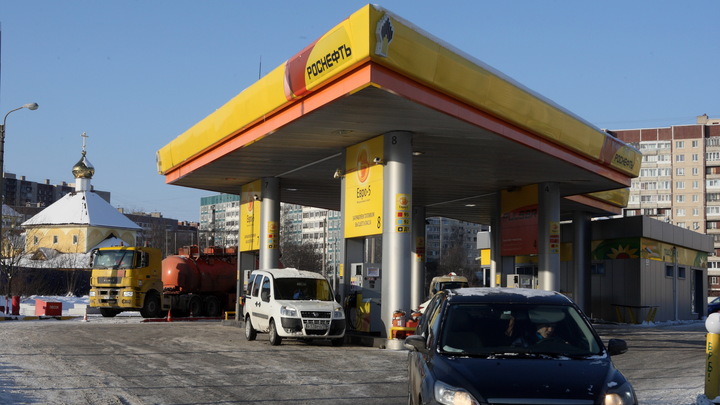 Роснефть продолжает цифровизацию своих автозаправок