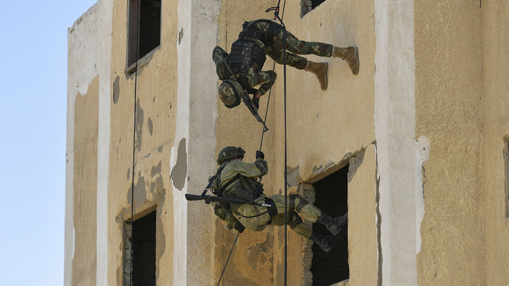 Представьте: выключат Москву: Полковник СВР рассказал, как победить без ядерных бомб