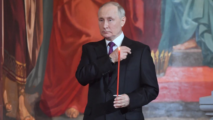 Особый храм. Здесь Путин впервые встал на колени. А когда был ещё один раз?