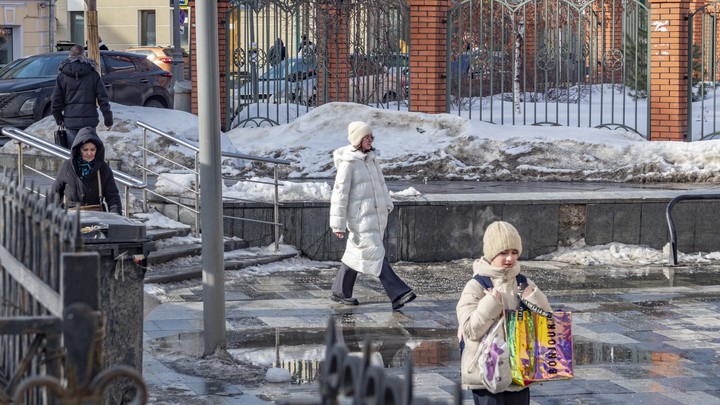 Метеоролог раскрыл, сколько продлится плюсовая температура в Свердловской области