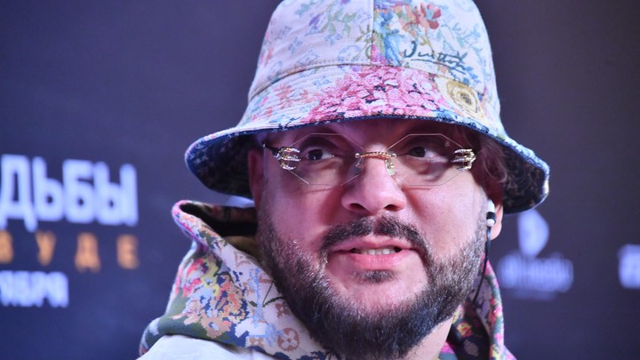 Певец Филипп Киркоров на премьере «Тещи» позвал замуж Татьяну Тур