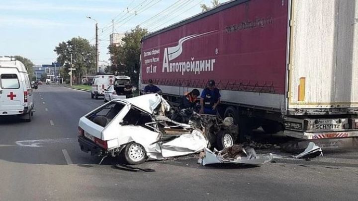 Кадры последствий ДТП, в котором погибла 20 челябинка, появились в Сети