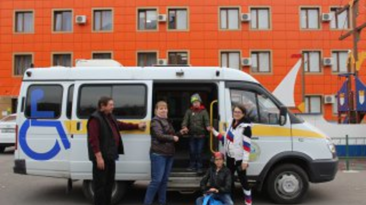 Власти пообещали оснастить Ростовскую область социальным такси до конца года
