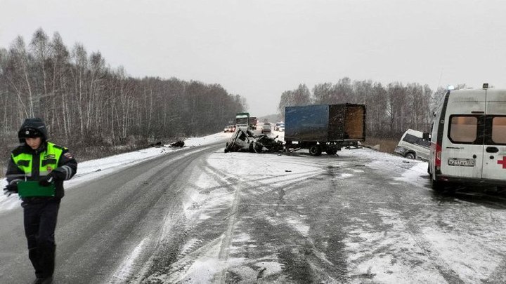 Председатель СК России поручил возбудить дело после ДТП с маршруткой в Новосибирской области