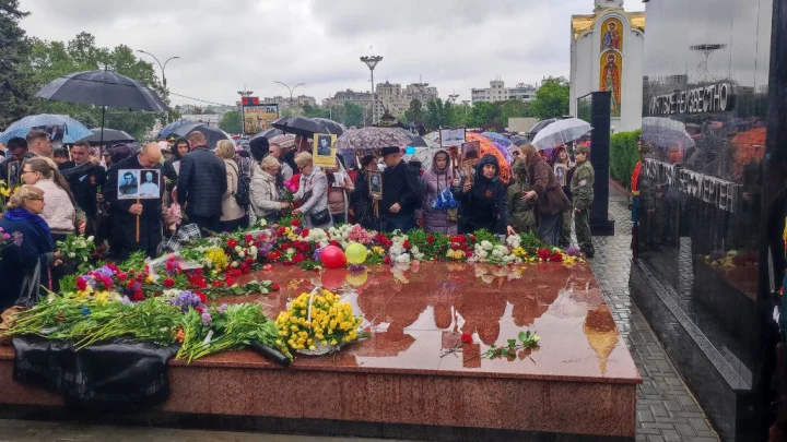 В Приднестровье масштабно отметили 80-летие Победы, прошло шествие Бессмертного полка