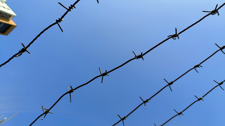 СМИ: сбежавший из колонии в день своего освобождения киллер сделал это специально