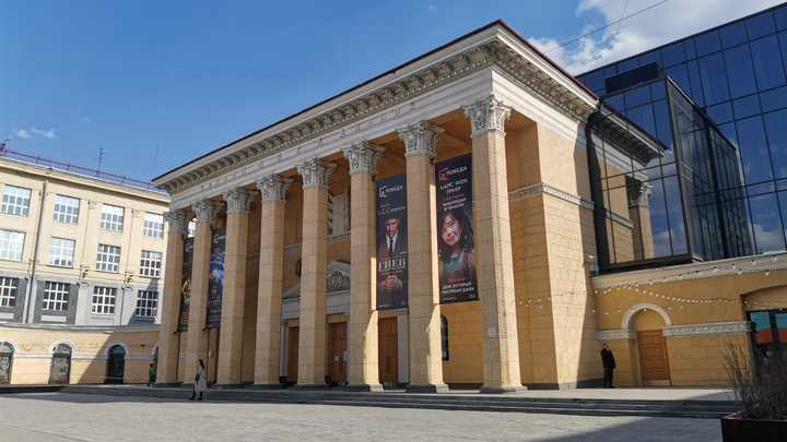 В Новосибирске закрыли выставку консульства Германии о диктатуре СССР