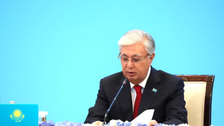 Токаев не видит Казахстан в роли посредника в конфликте России и Украины