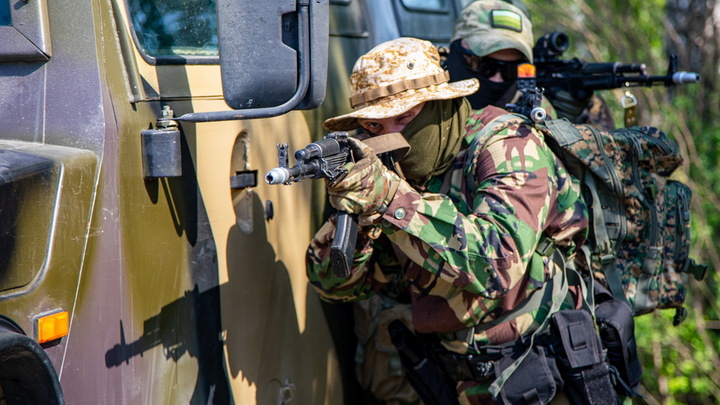 Российские силовики задержали криминального авторитета в Запорожской области