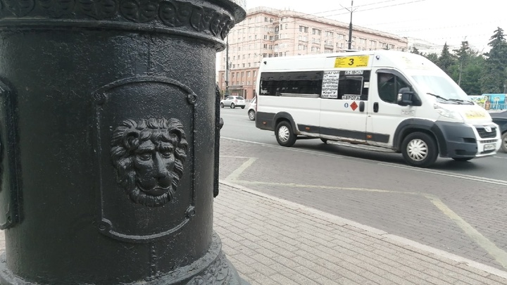 В Челябинске пассажир маршрутки угрожал водителю ножом