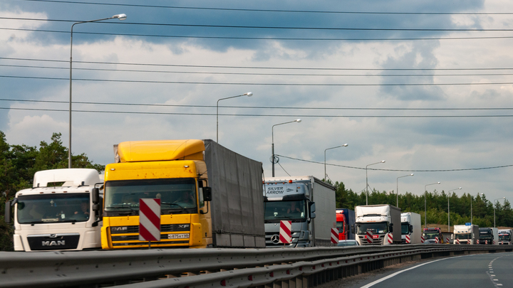 В Кореновске на трассе М-4 Дон сгорел грузовик