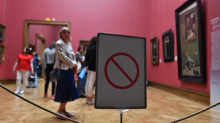 Картину молодой художницы украли в Третьяковской галерее