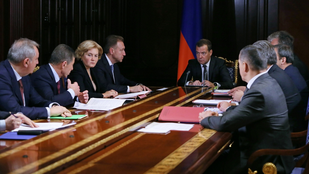 К министру образования России приставили уже восьмого заместителя К министру образования России приставили уже восьмого заместителя