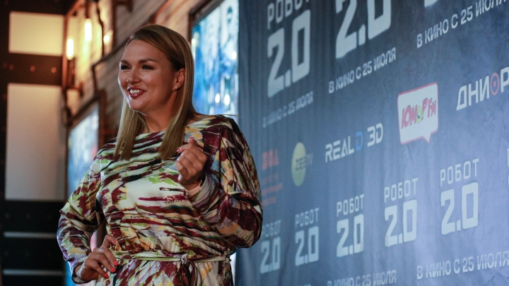 Звезда Comedy Woman Надежда Ангарская жёстко ответила хейтерам