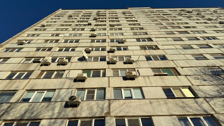 Выбросивший жену и ребёнка из окна москвич был под действием препаратов