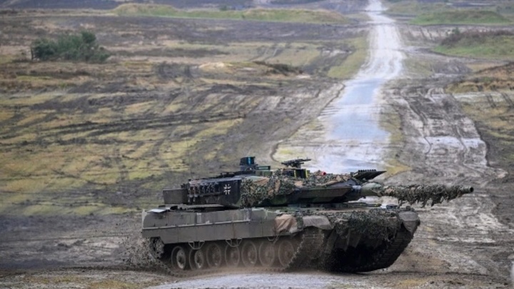 Военнослужащие армии России захватили в качестве трофеев немецкие танки Leopard и БМП Bradley