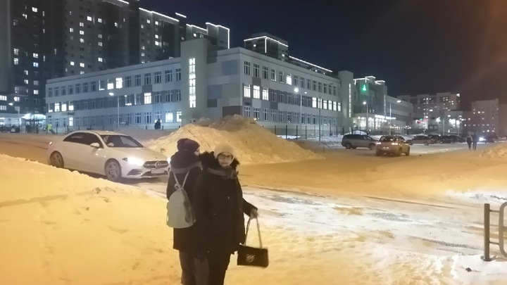 В ЕДДС уточнили информацию об отмене занятий в школах Челябинска 13 января