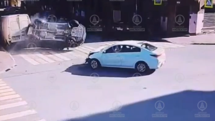 «Хороший русский подзатыльник»: в Петербурге виновник ДТП схлопотал от прохожего с собачкой