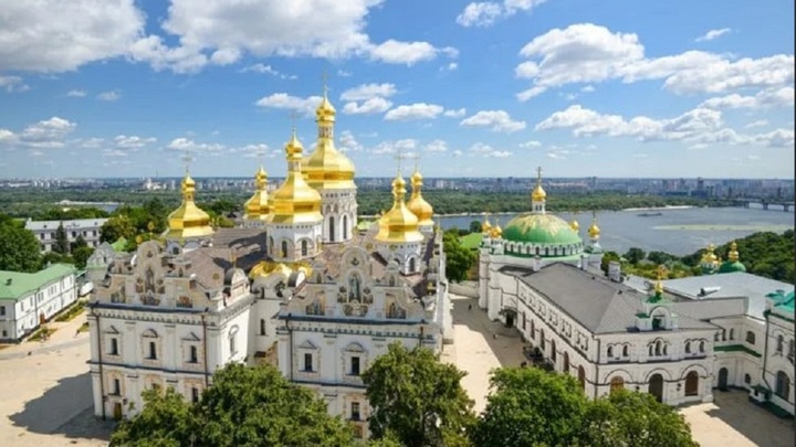 СБУ начали обыски в Киево-Печерской лавре