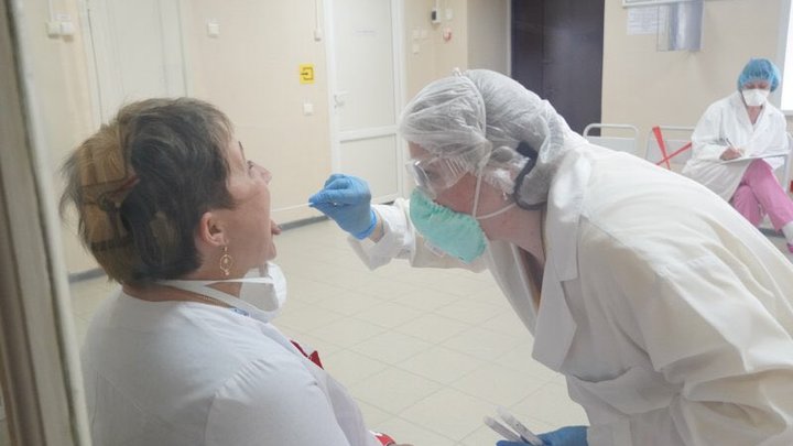 Прием пациентов под песни дрели? В Петербурге 80 больниц отремонтируют без приостановки