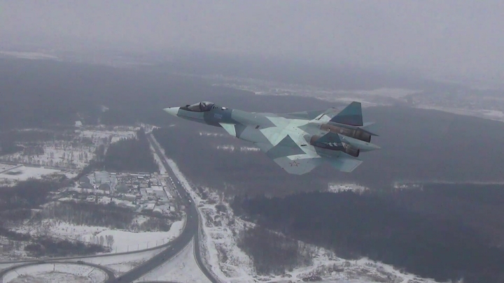 Русский истребитель Су-57 получил новейшее вооружение