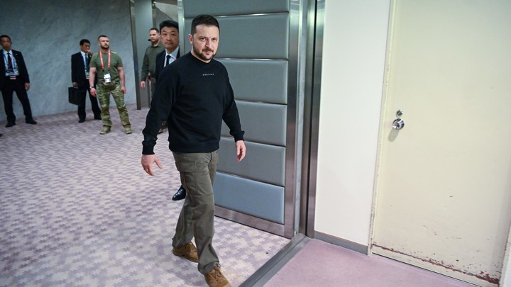 Зеленский не поверил Трампу: Почему он не сделал это раньше?