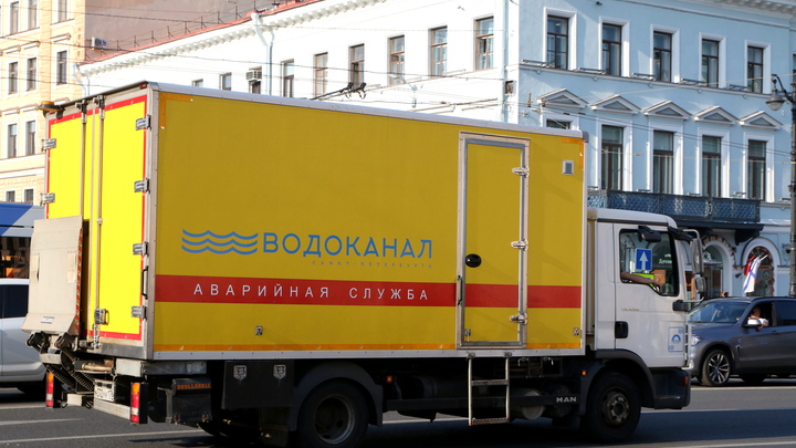 Из-за потопа в Приморском районе образовалась громадная пробка