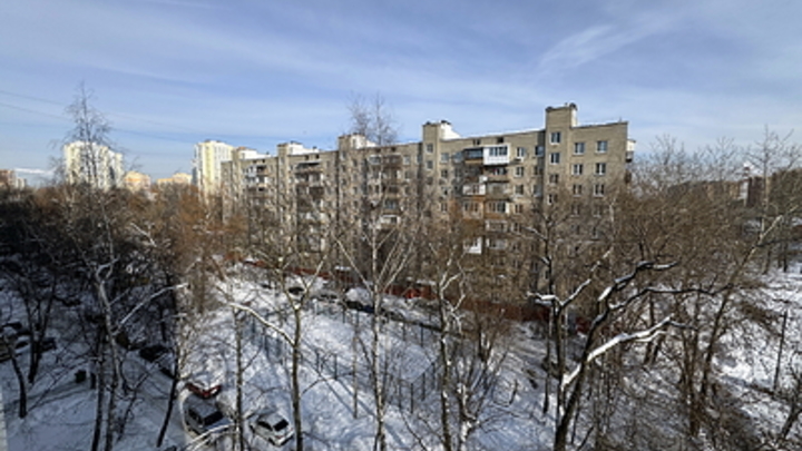 Громкий взрыв во дворе испугал жителей Челябинска