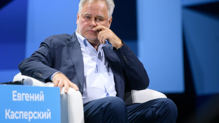 Касперский рассказал, когда появится неуязвимый для хакеров смартфон