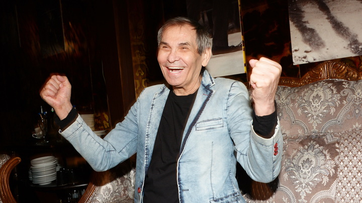 Андрей Малахов показал программу о брошенном в детдоме ребёнке Бари Алибасова