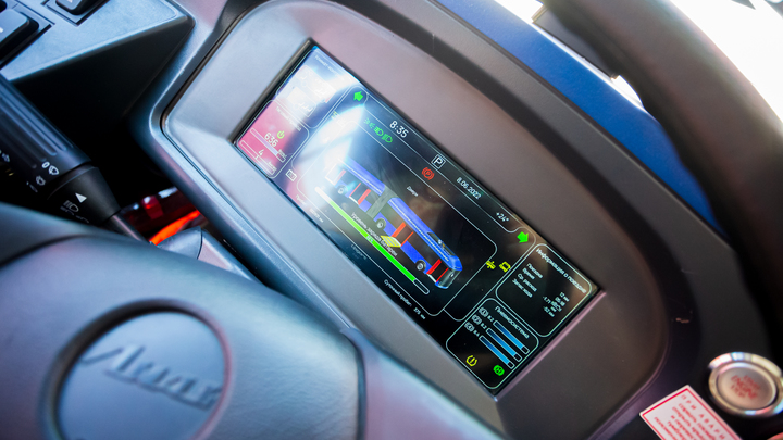 Будет сушить сухари, а не крутить баранку. Водителя автобуса ждёт суд за нападение на подростков