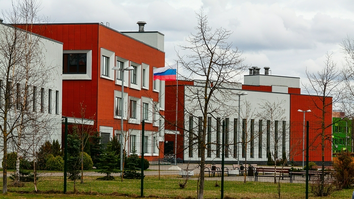 Новая школа заработает в ТиНАО в сентябре: За парты сядут больше тысячи учеников