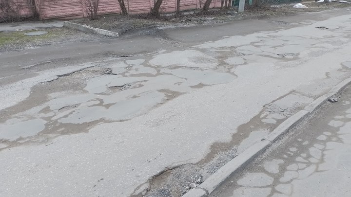 Во Владимире второй раз за 2023 год отремонтируют дорогу на улице Пугачёва