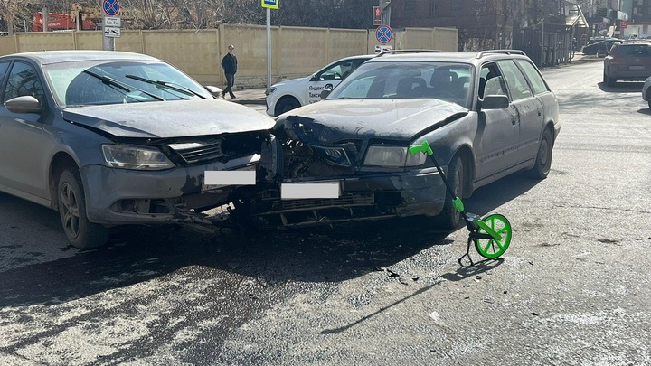 ДТП на Самарской: водитель Ауди попал в больницу