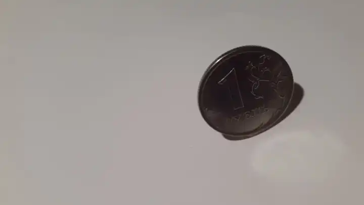 Финансовый аналитик объяснил игры с курсом рубля в России