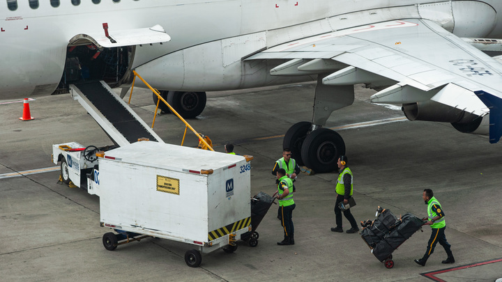 Росавиация подтвердила опасения пилотов: Героическая посадка в поле понадобилась из-за ошибки?