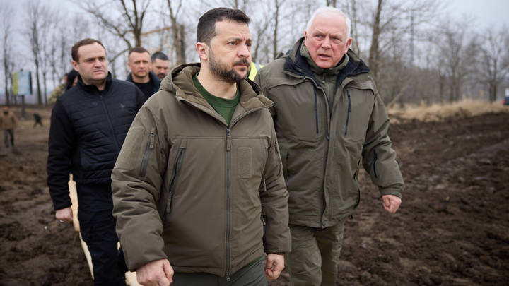 Зеленскому выставили простой план. Всё умещается в одно слово