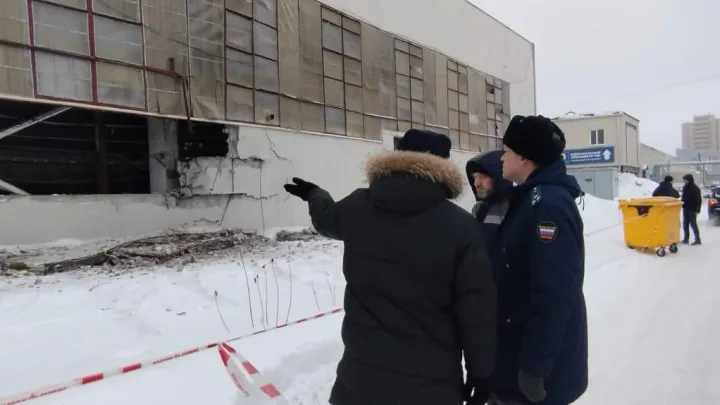 В Новосибирске произошёл взрыв на заводе по производству газировки. Пострадал человек