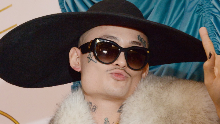 Признание Моргенштерна* вышло ему боком: Историю с паспортом не замять, рэперу грозит уголовное дело - источник