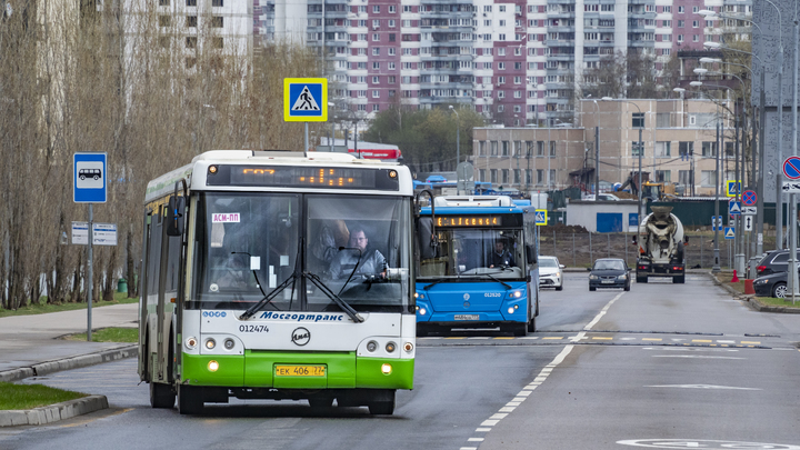 В Екатеринбурге за рулём автобуса умер водитель