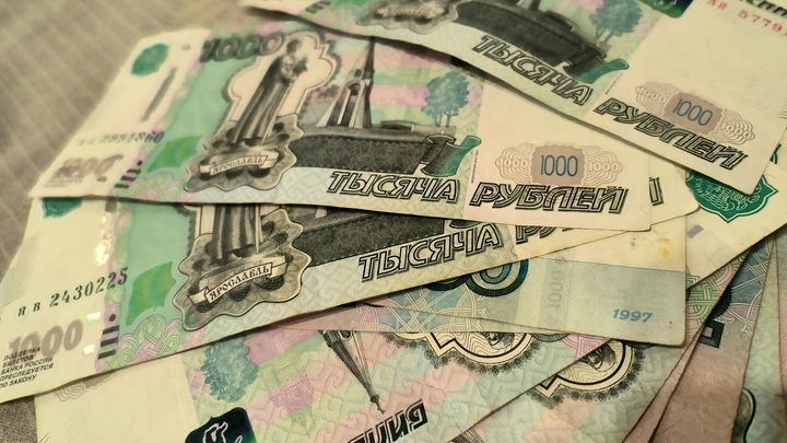 В Коврове девяти работникам задолжали 600 тысяч рублей зарплаты