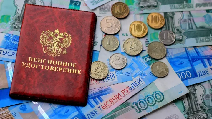 Почта теряет популярность у пенсионеров: банки становятся предпочтительнее для получения пенсий