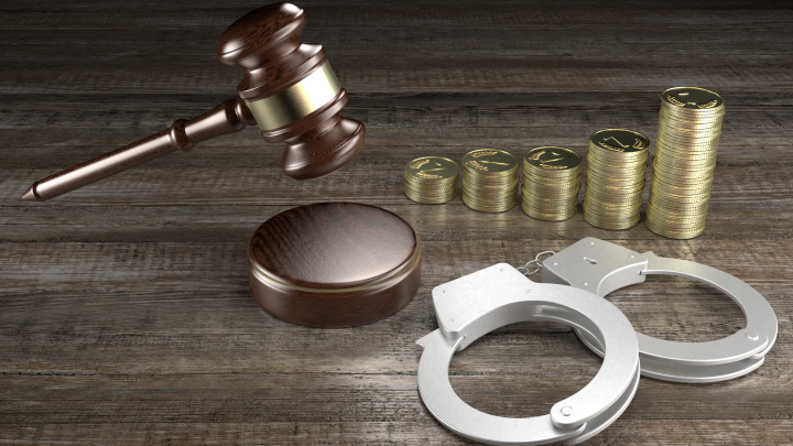 Похитил 365 тонн солярки из нефтепровода: челябинский депутат предстал перед судом