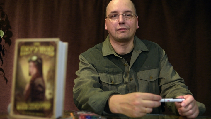 Писатель-фантаст Перумов высказался об СВО. Получилось смело