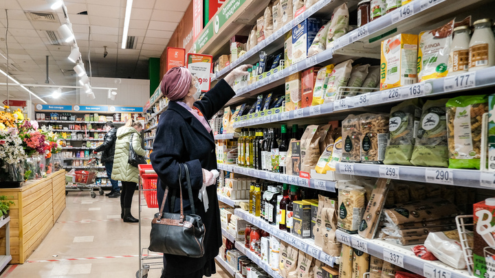 Опилки в сыре: Три продукта, которые не стоит покупать даже по акции