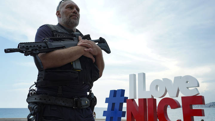 Украинцы попытались захватить русский дом в Ницце. Но просчитались