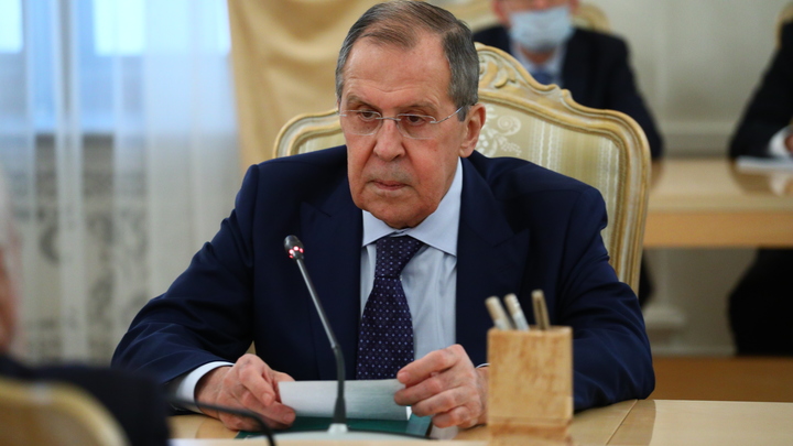 Что кушать будем?: Экономист попытался одёрнуть Лаврова, но народ пошёл в атаку