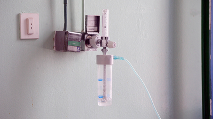 Сколько на самом деле умирает от ковида? Люди не видят трупов