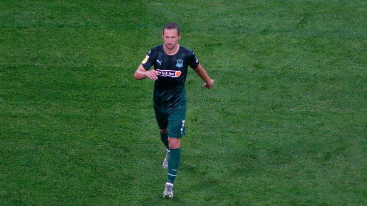 Полузащитник Краснодара Гжегож Крыховяк приостановил контракт с клубом